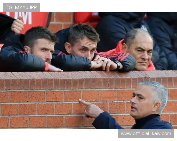 曼联单线作战争四占优，卡里克接掌帅位后前景乐观