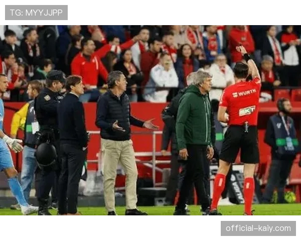 塞维利亚1-1贝蒂斯，安达卢西亚德比全场出现47次犯规，比赛流畅性受损